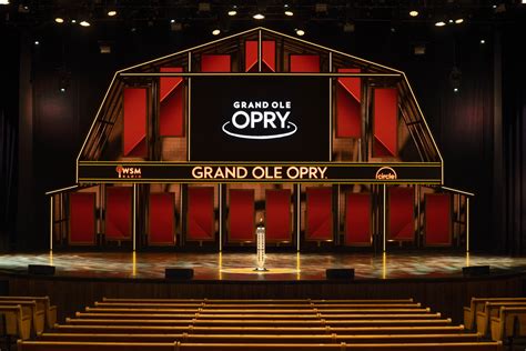 Capacity Of Grand Ole Opry