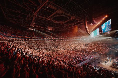 Capacity Of O2 Arena