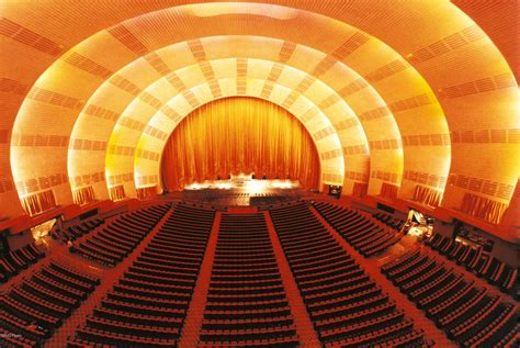Capacity Of Radio City Music Hall