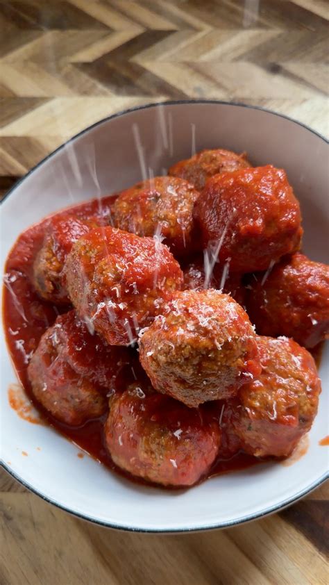 Do You Put Eggs And Meatballs
