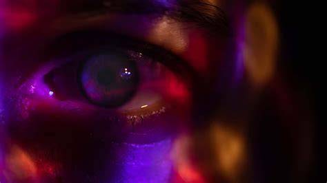 Flashing Lights In Eye