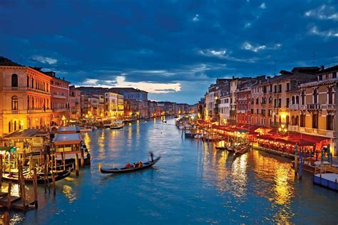 How Deep Is Venice Water