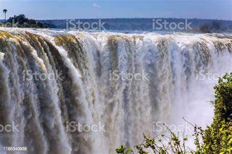 How Deep Is Victoria Falls