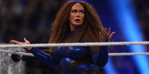 How Heavy Is Nia Jax