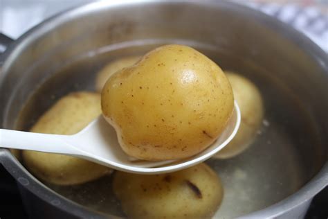 How Long To Boil Golden Potatoes
