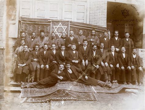 How Many Jews In Iran