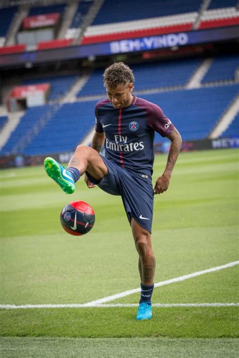 How Tall Is Neymar