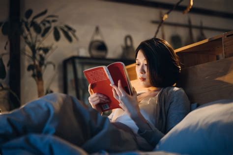 Is It Good To Read Before Bed
