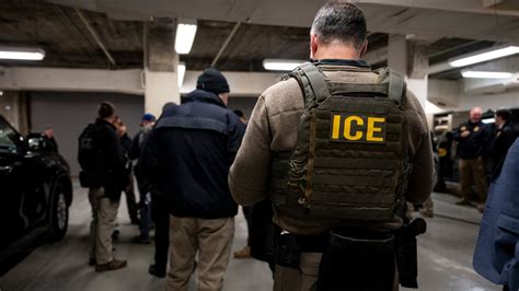 Is It Legal To Follow Ice Agents