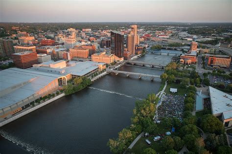 Latitude Of Grand Rapids Michigan