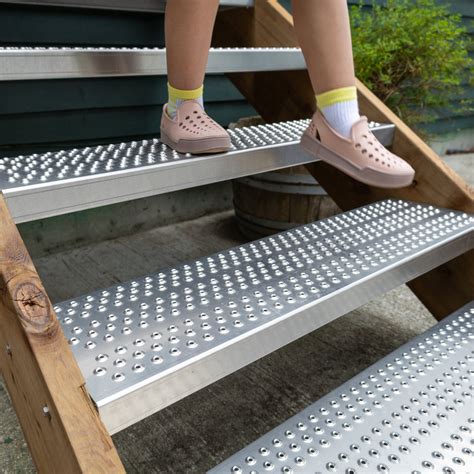 T Step Nonslip