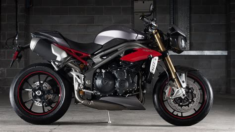 Truiumph Speed Triple R