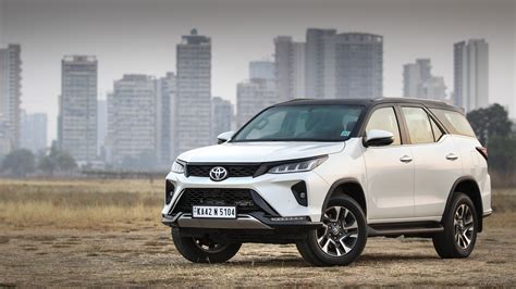 Wallpaper Of Fortuner