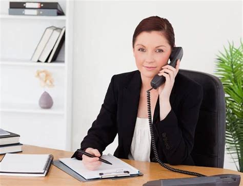 What Does A Secretary Do