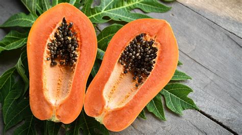 When To Avoid Eating Papaya