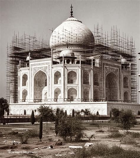 When Was It Built Taj Mahal