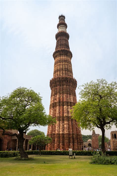 Where Is Located Qutub Minar