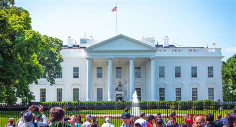 Where Is Located The White House