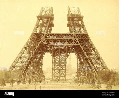 Who Built Eiffel Tower In Paris