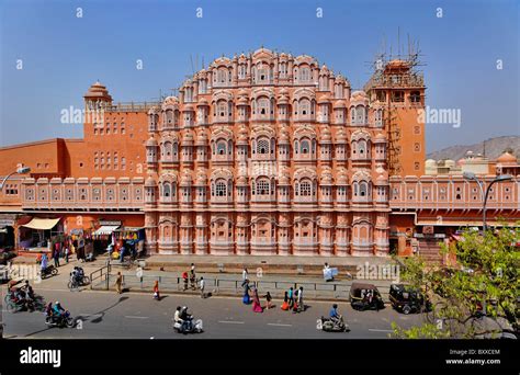 Who Built Hawa Mahal In Jaipur
