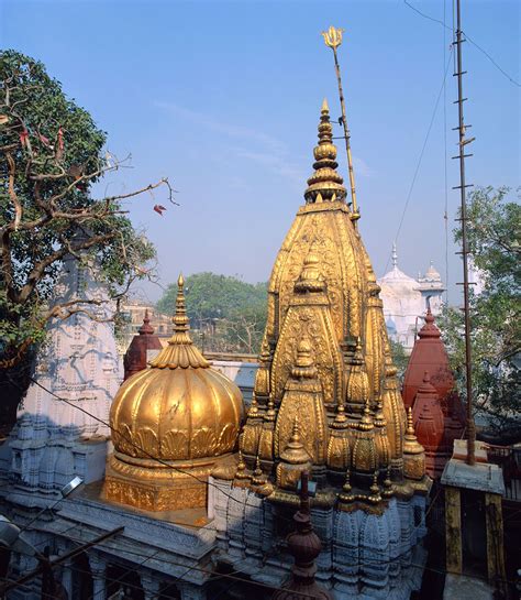 Who Built Kashi Vishwanath Temple